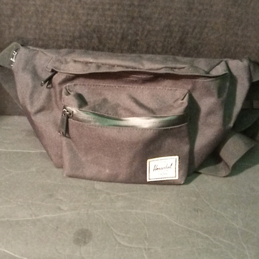 COPY - Black Herschel Fanny Pack Belt bag
